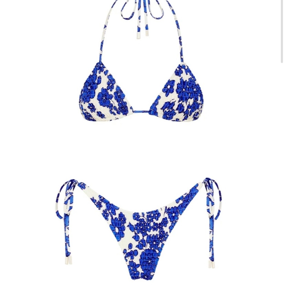 Triangle bathing suit